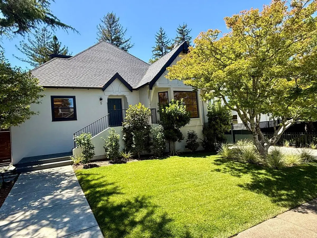 Stunning Fully Renovated 5-bedroom 4-bath Home In Larkspur’s Coveted Baltimore Park