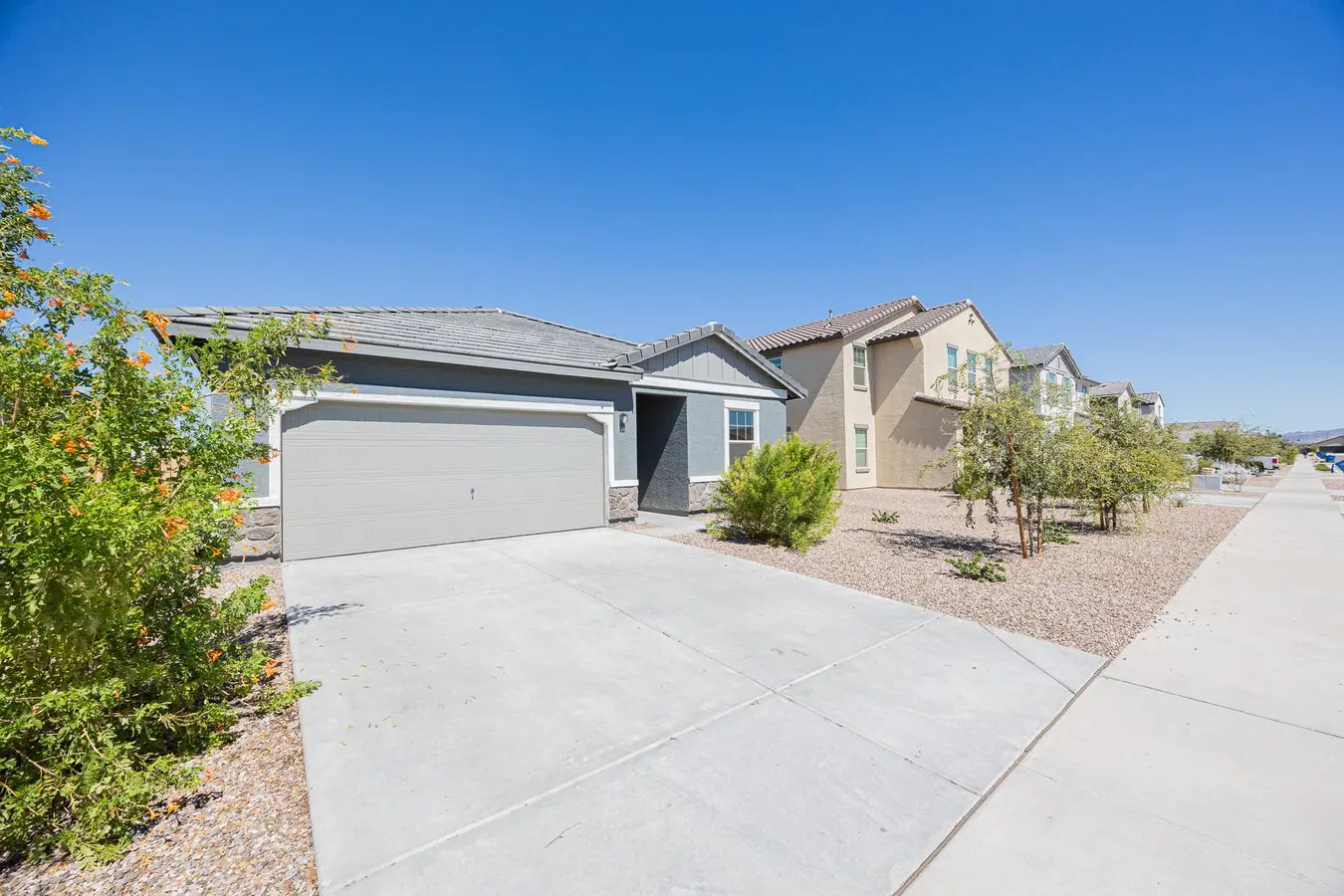 5832 West Willow Ridge Drive