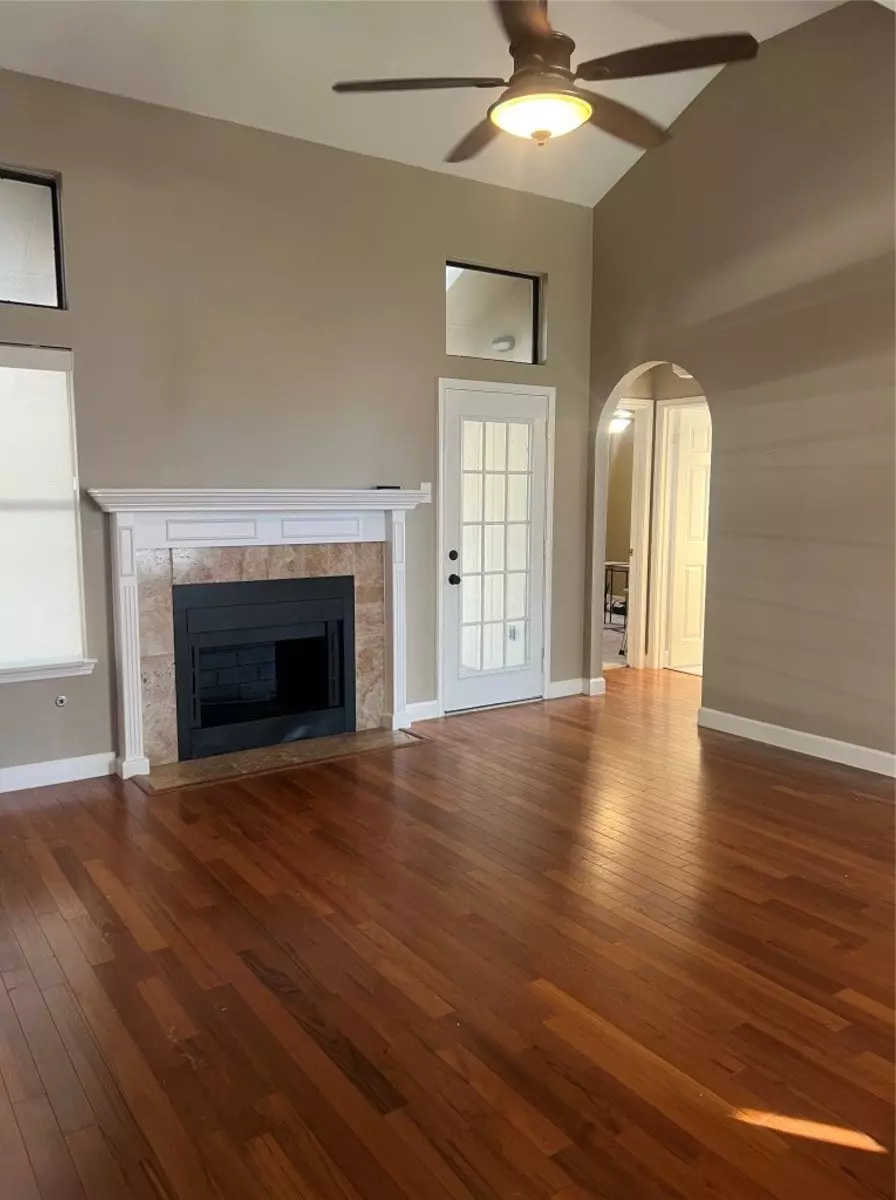 1103 Deepwoods Trail, Leander, TX 78641 photo 5