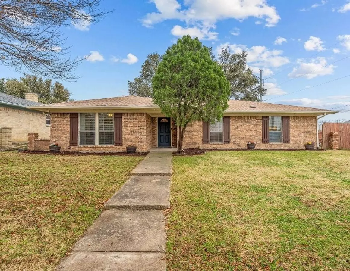 1592 College Parkway, Lewisville, TX 75077 photo 2