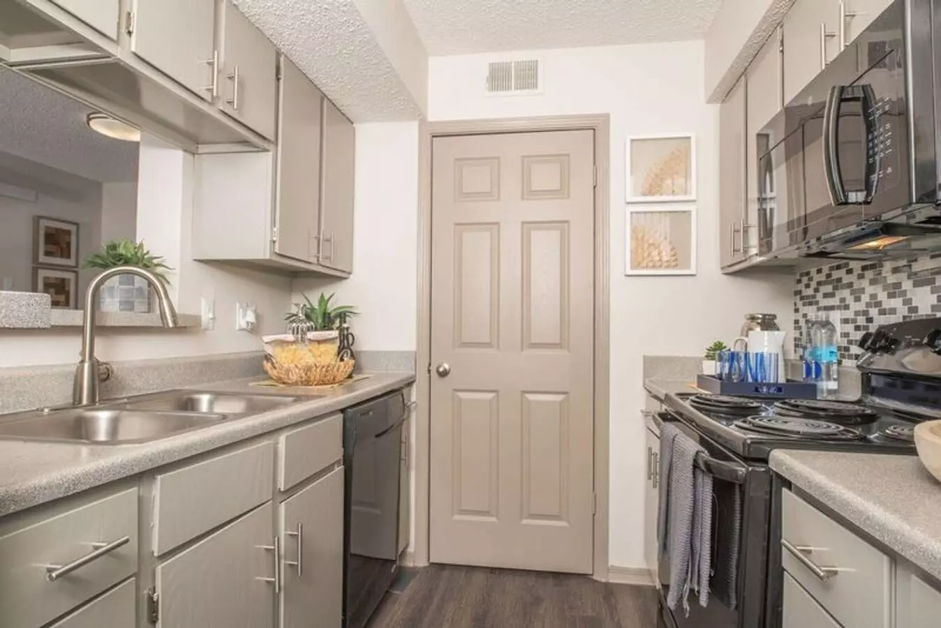 Ask About Our Move In Specials photo 2