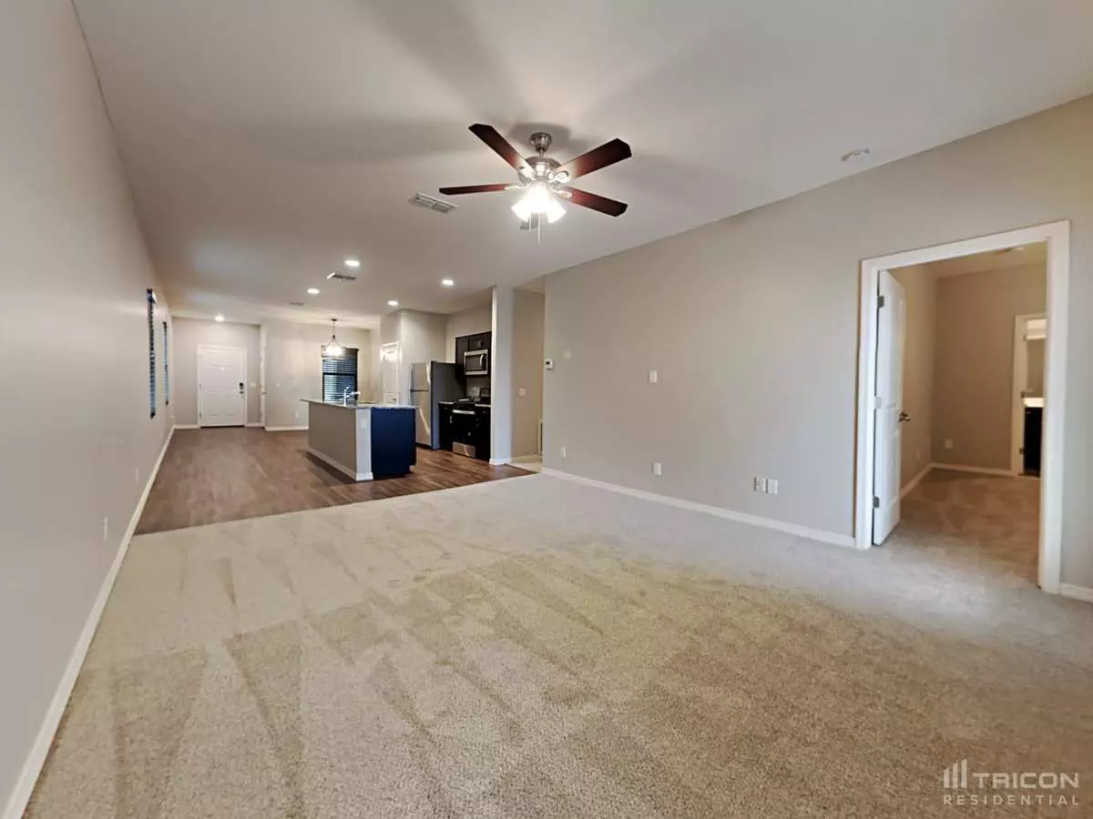 19651 West Palo Verde Drive, Litchfield Park, AZ 85340 photo 2
