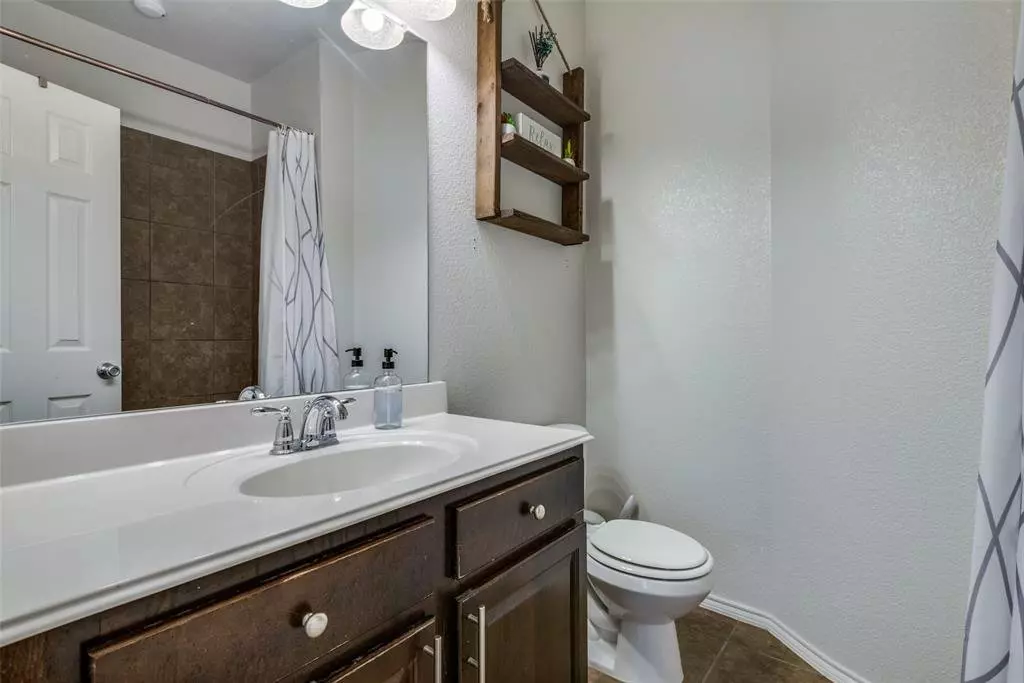 1433 Villa Paloma Boulevard, Little Elm, TX 75068 photo 2