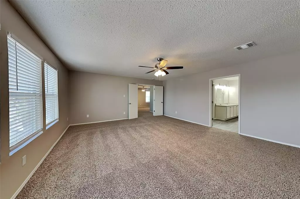 2524 Red Oak Drive, Little Elm, TX 75068 photo 5