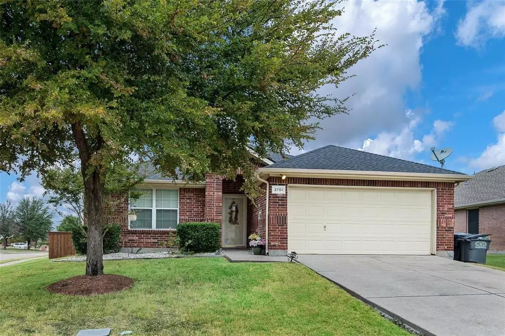 2701 Evening Mist Drive, Little Elm, TX 75068 photo 4