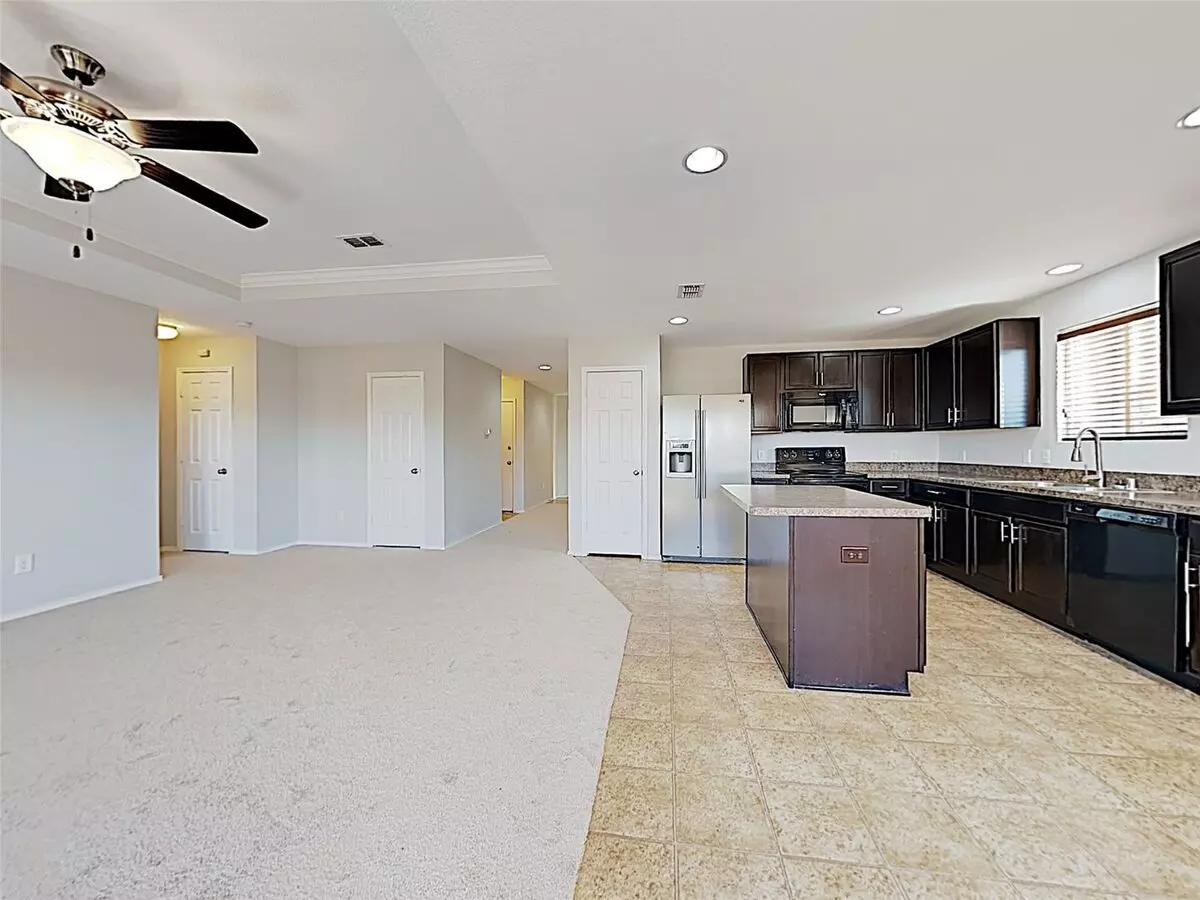1620 Gayla Creek Drive, Little Elm, TX 75068 photo 4
