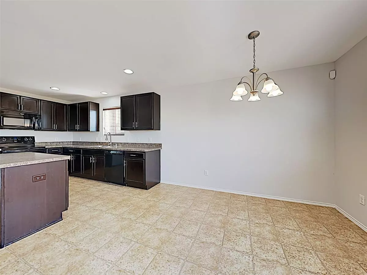 1620 Gayla Creek Drive, Little Elm, TX 75068 photo 5