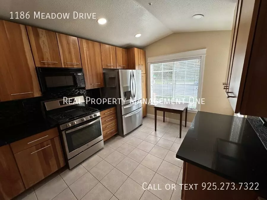 1186 Meadow Drive, Livermore, CA 94551 photo 2