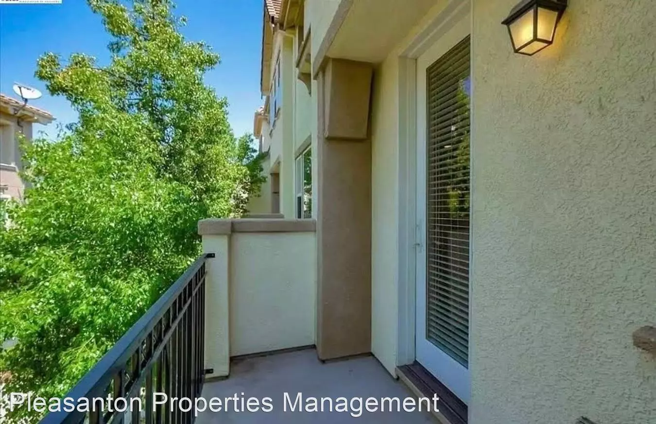 152 Heligan Ln. #5 photo 3
