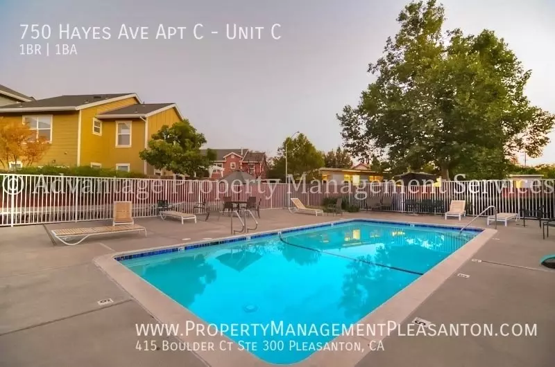 714 Hayes Avenue, Livermore, CA 94550 photo 2