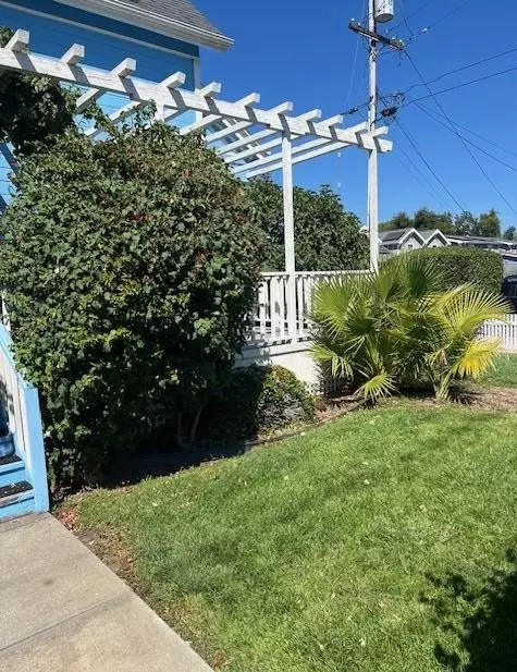 309 N K St photo 3