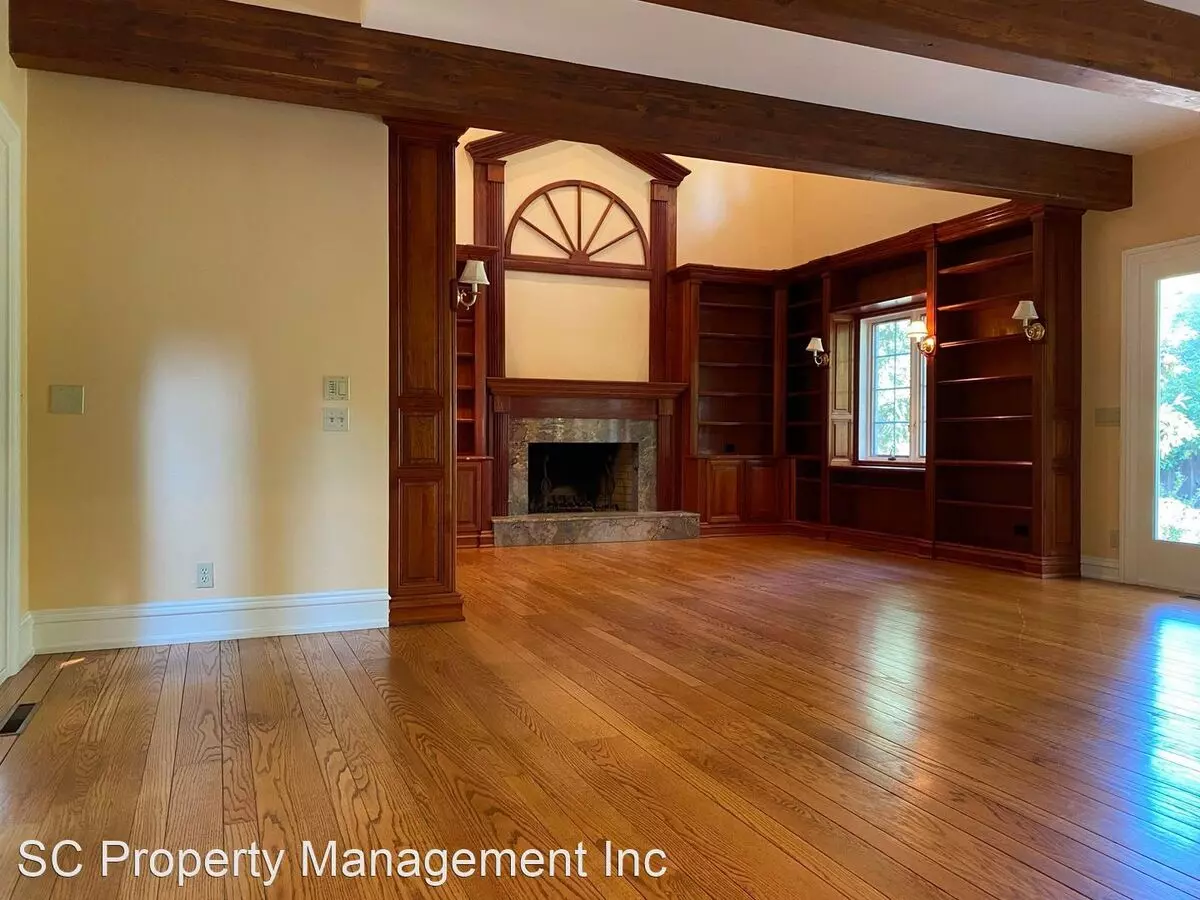 1021 Alegre Ave photo 3