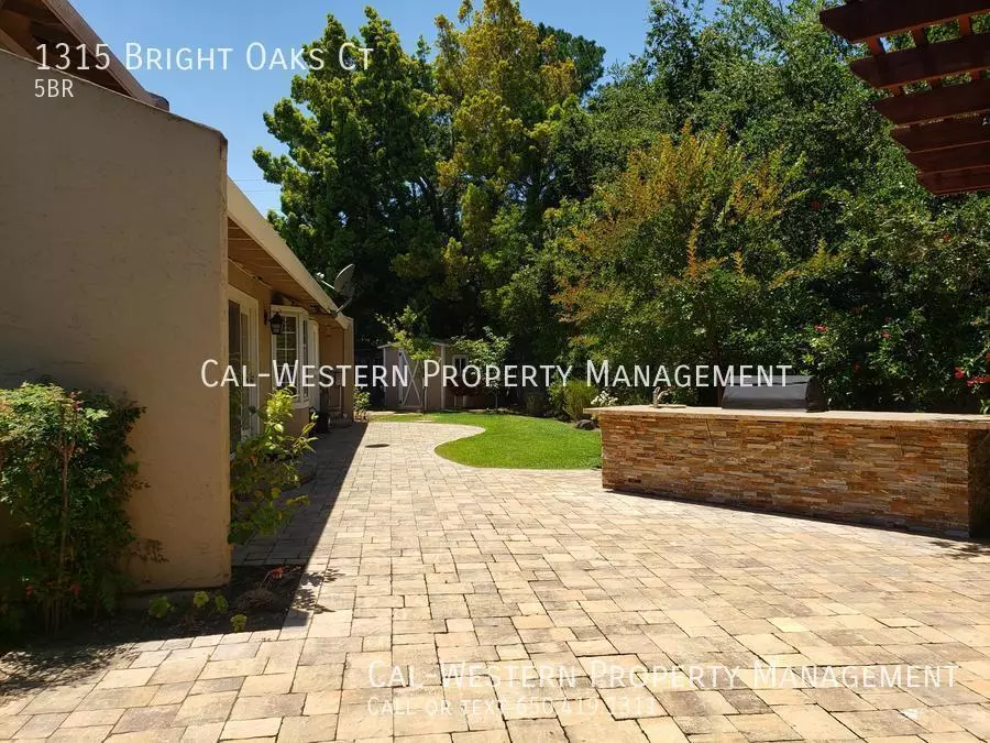 1315 Bright Oaks Court, Los Altos, CA 94024 photo 3