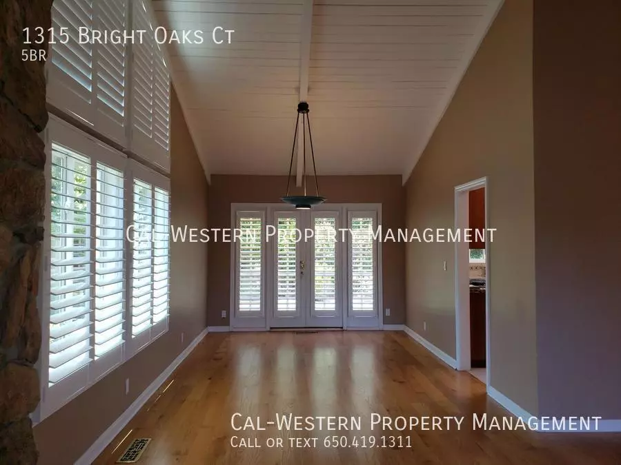 1315 Bright Oaks Court, Los Altos, CA 94024 photo 4