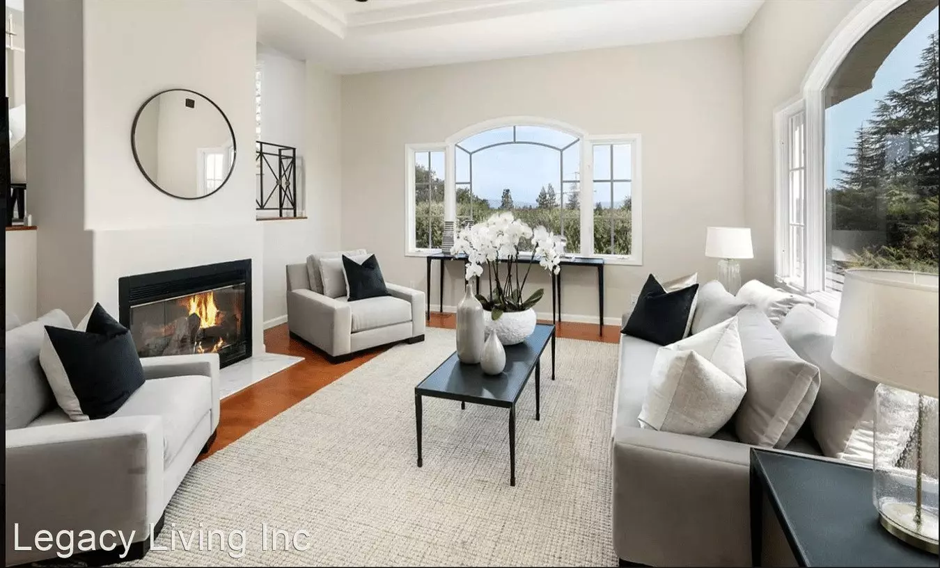 545 Valley View Drive, Los Altos, CA 94024 photo 2