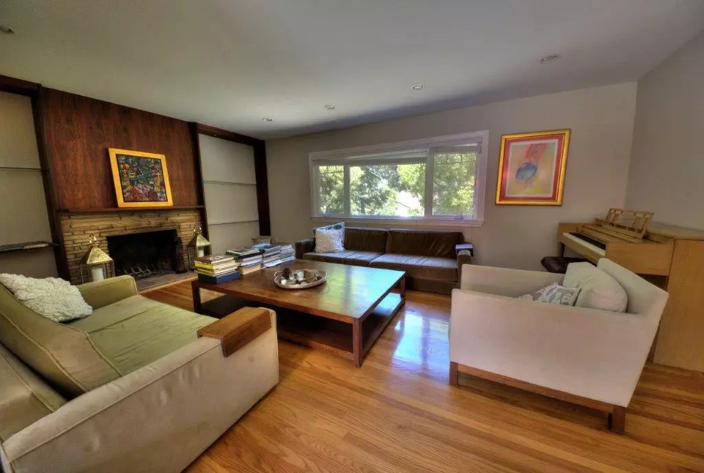 421 Deodara Dr photo 3