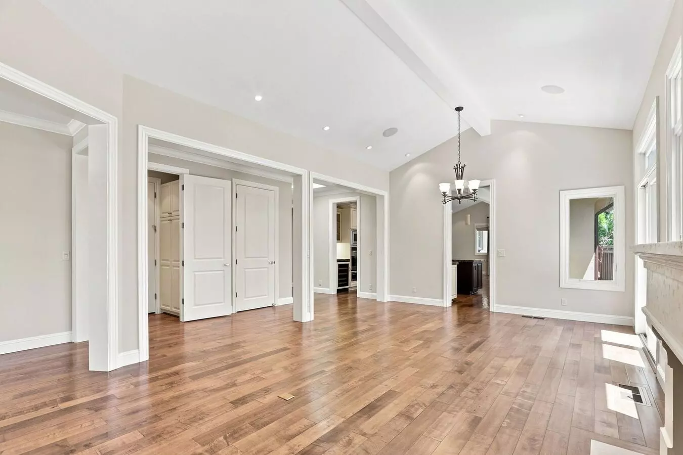 Beautiful 4-bedroom 3.5-bathroom Los Gatos Home photo 5