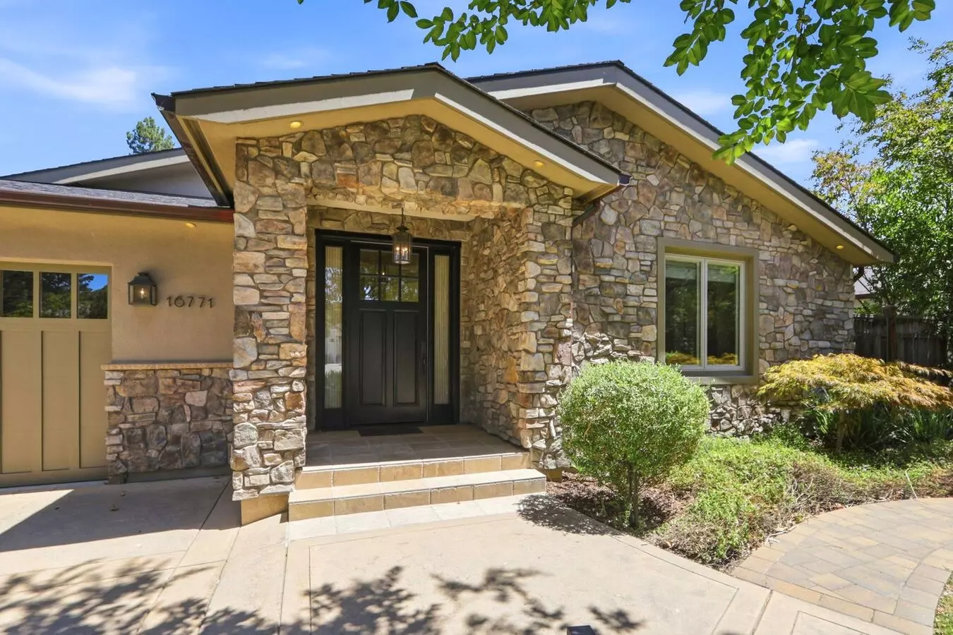 Beautiful 4-bedroom 3.5-bathroom Los Gatos Home photo 2