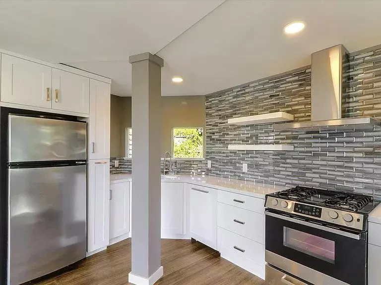 16001 Glen Una Drive, Los Gatos, CA 95030 photo 3