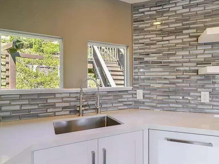 16001 Glen Una Drive, Los Gatos, CA 95030 photo 4