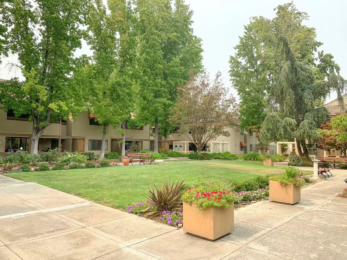 451 Alberto Way, Los Gatos, CA 95032 photo 3