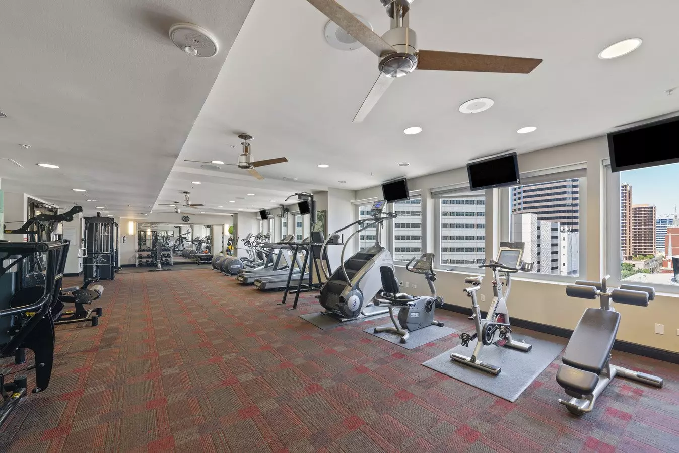Gables Republic Tower photo 5
