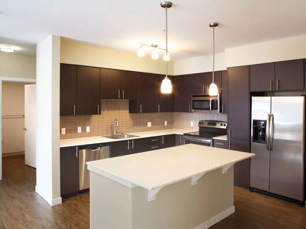 Avalon Alderwood photo 2