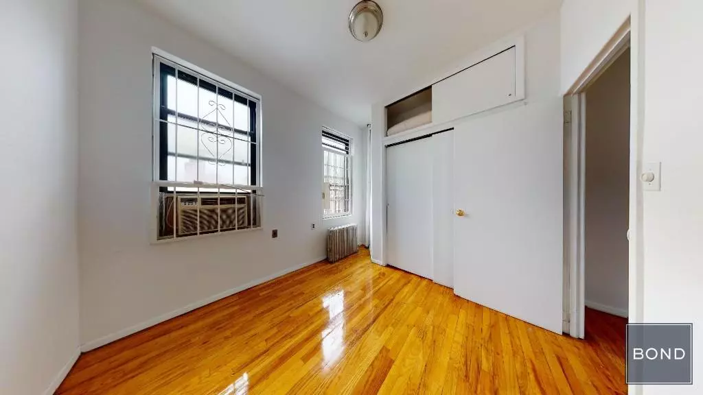 214 East 10th Street photo 5