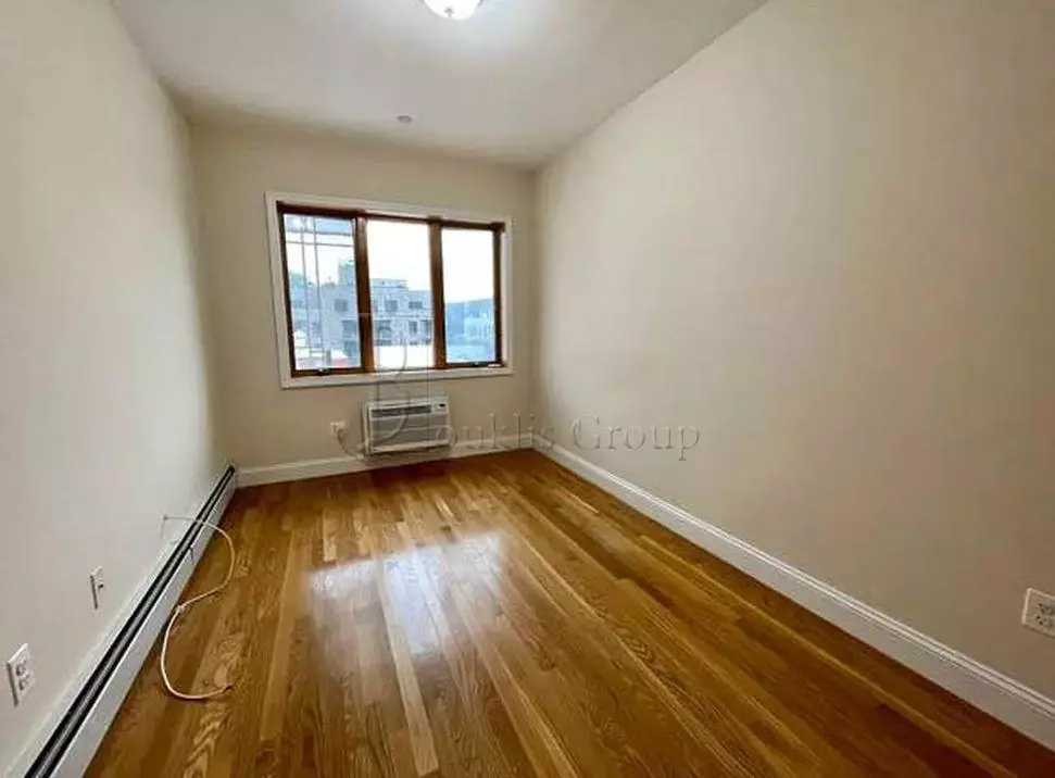 23-36 31st Drive photo 5