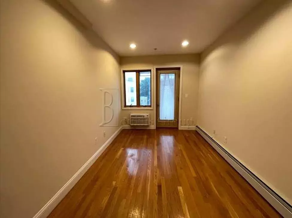 23-36 31st Drive photo 3