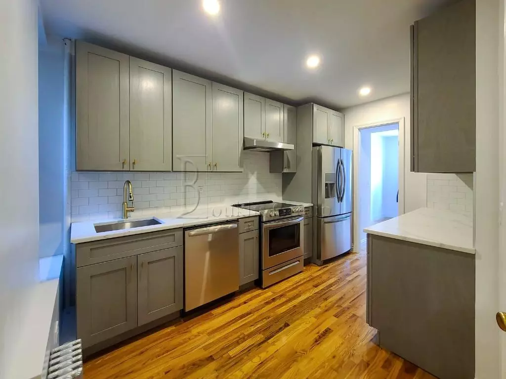 25-83 44th Street photo 3