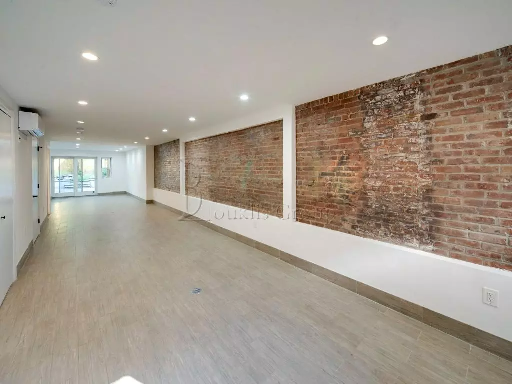 31-68 41st Street photo 4
