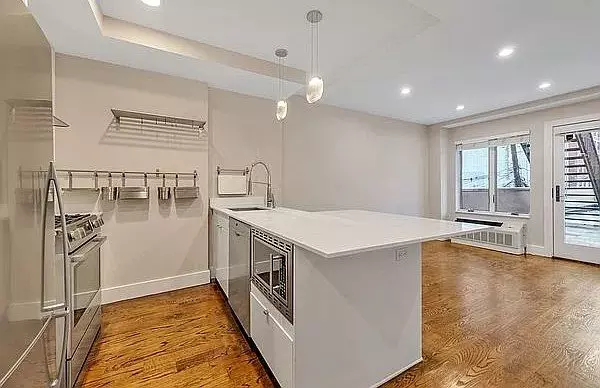 2-bedroom, 2-bathroom Condominium In The Heart Of Astoria!!!!!!!!!!!!! photo 4