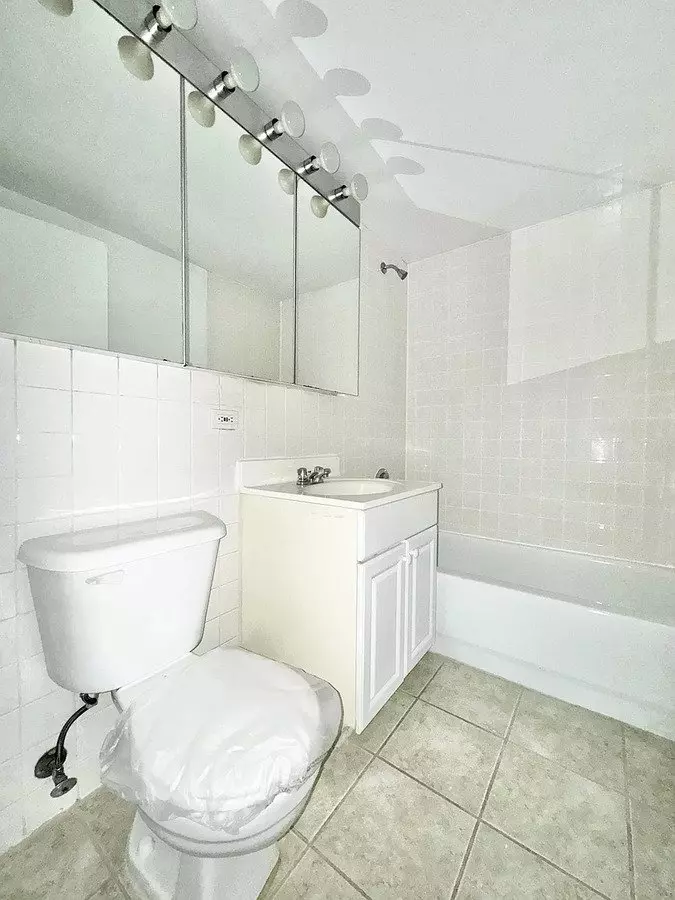 Thoughtfully Designed For Maximum Comfort And Style photo 4