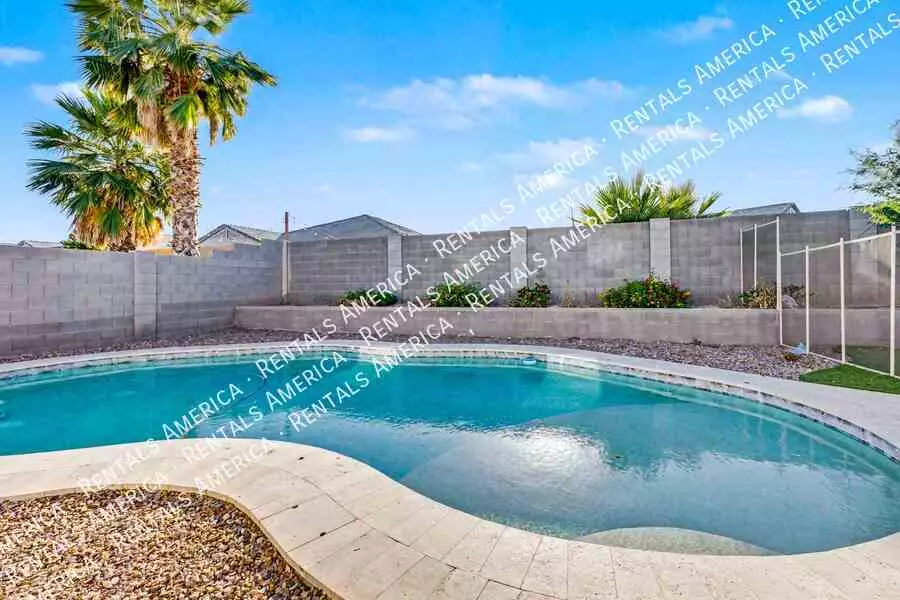 17028 N Palo Verde St Maricopa, AZ 85138 photo 4