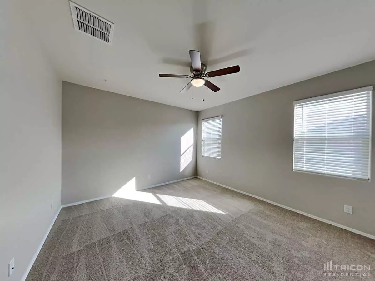 37698 West Capri Avenue, Maricopa, AZ 85138 photo 3