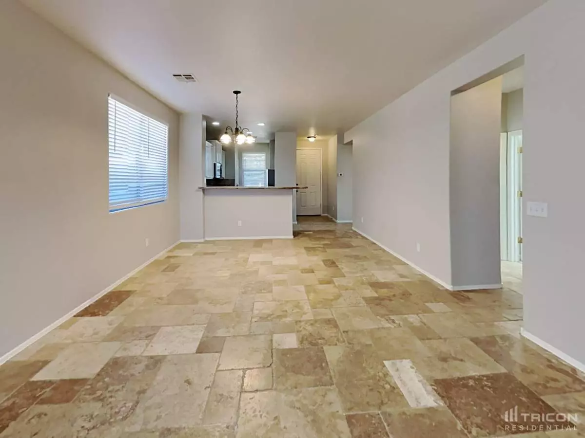 19308 North Toledo Avenue, Maricopa, AZ 85138 photo 3