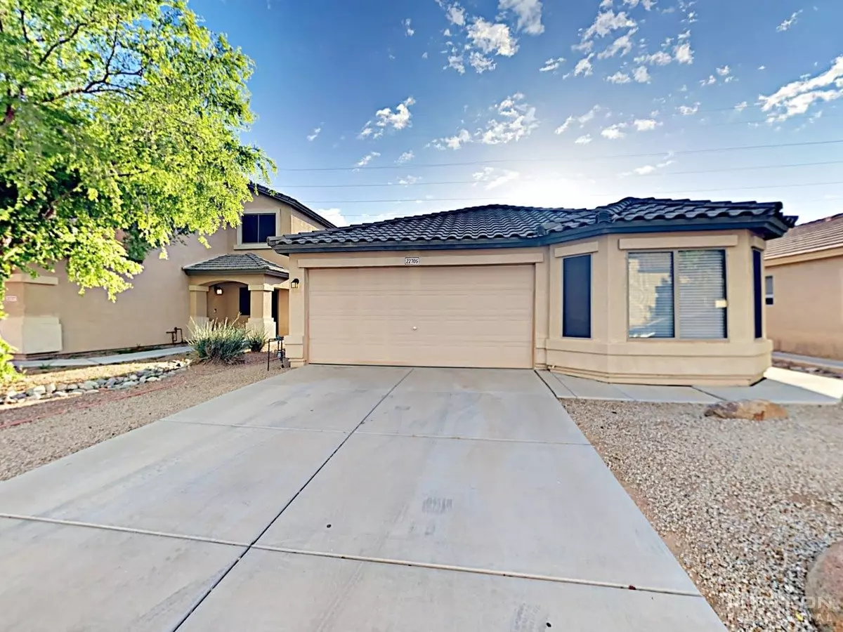 22705 North Davis Way, Maricopa, AZ 85138 photo 2