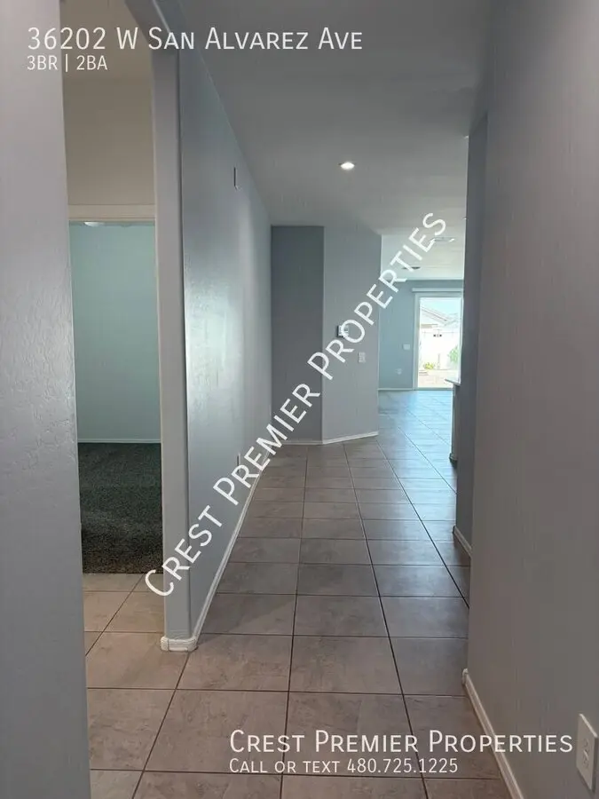 36202 W San Alvarez Ave