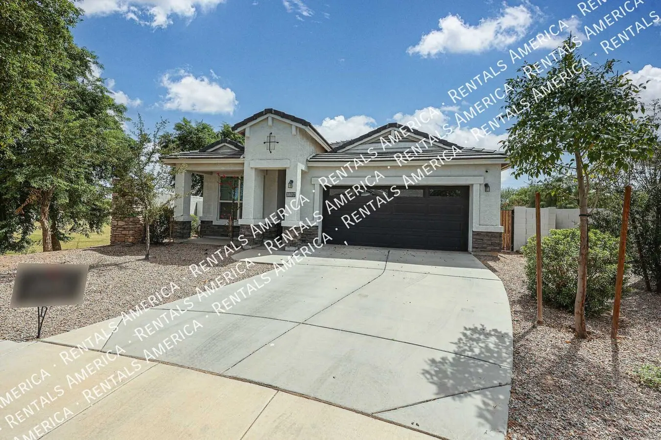 38017 W San Alvarez Ave photo 3
