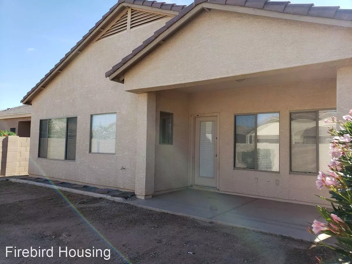 44714 W. Alamendras Street photo 4