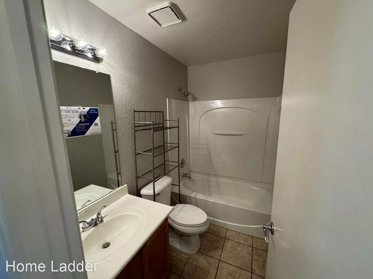 44871 W Gavilan Dr photo 4