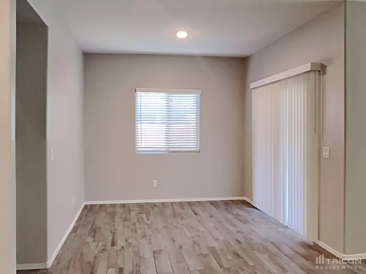 45683 W Rainbow Drive photo 3