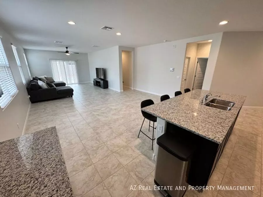 39995 W Agave Rd photo 2