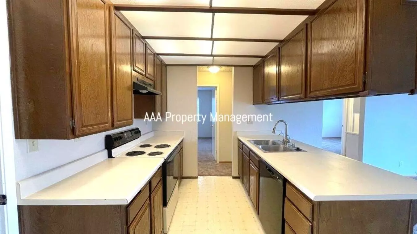 170 Donegal Way, Martinez, CA 94553 photo 4