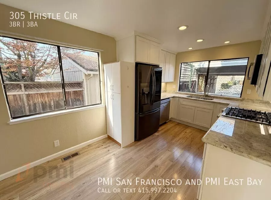 305 Thistle Circle, Martinez, CA 94553 photo 4