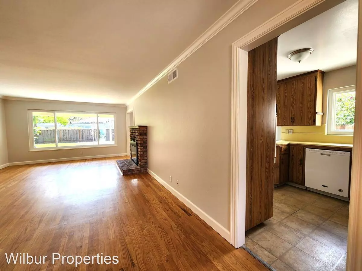 411 Durham Street, Menlo Park, CA 94025 photo 2