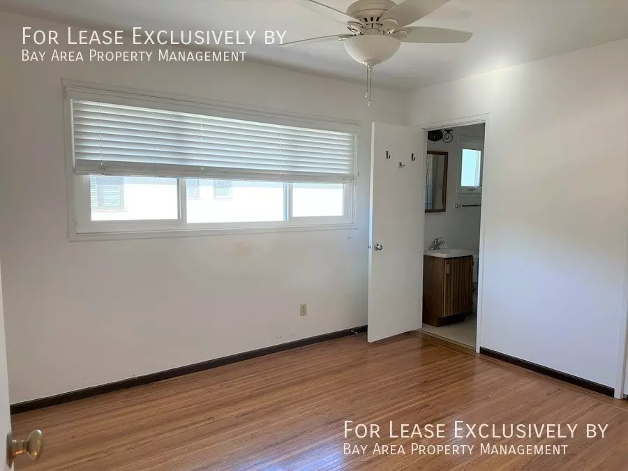 705 Curtis Way, Menlo Park, CA 94025 photo 4