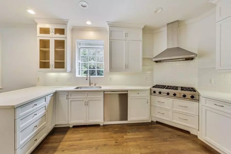 736 College Avenue, Menlo Park, CA 94025 photo 2