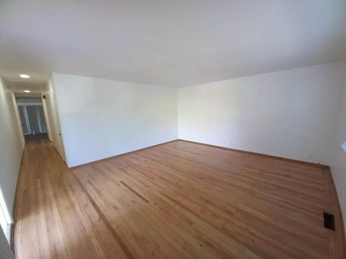 104 Amherst Avenue, Menlo Park, CA 94025 photo 4